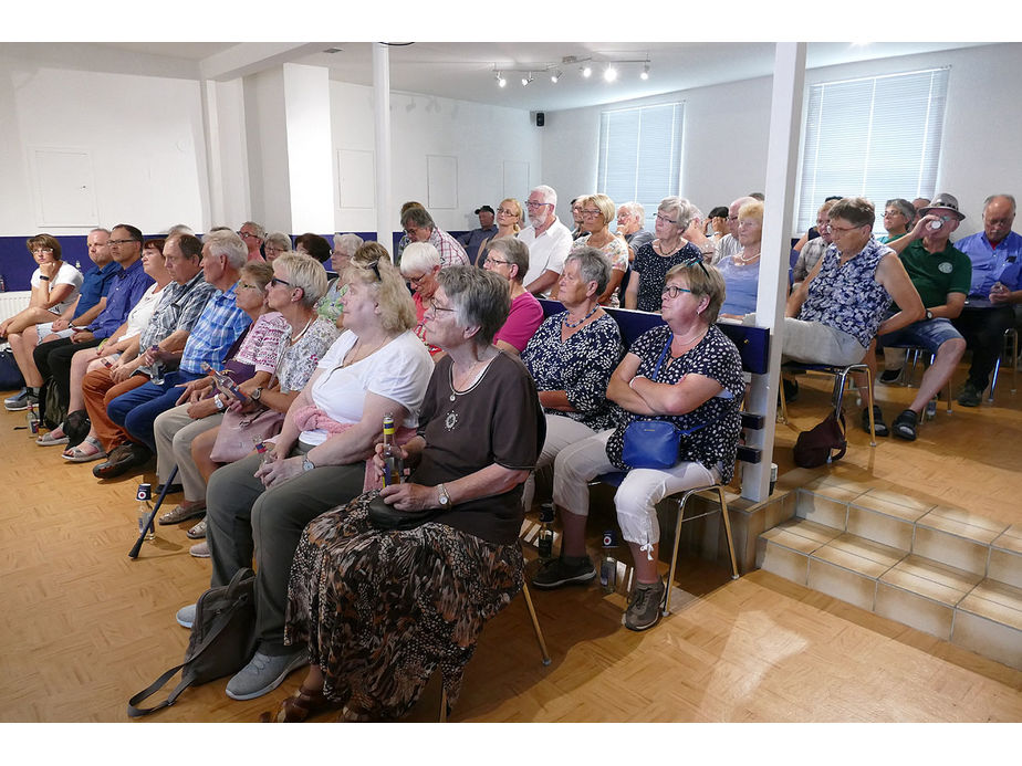 Sankt Crescentius on Tour in Ostheim und auf dem Kreuzberg (Foto: Karl-Franz Thiede)